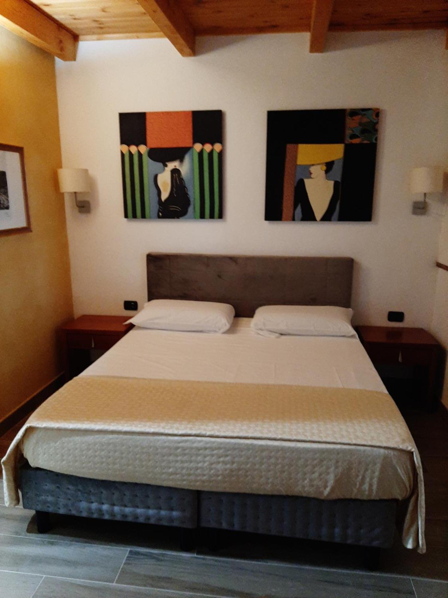 Villa Mola Bed And Breakfast Corbara  Exterior photo